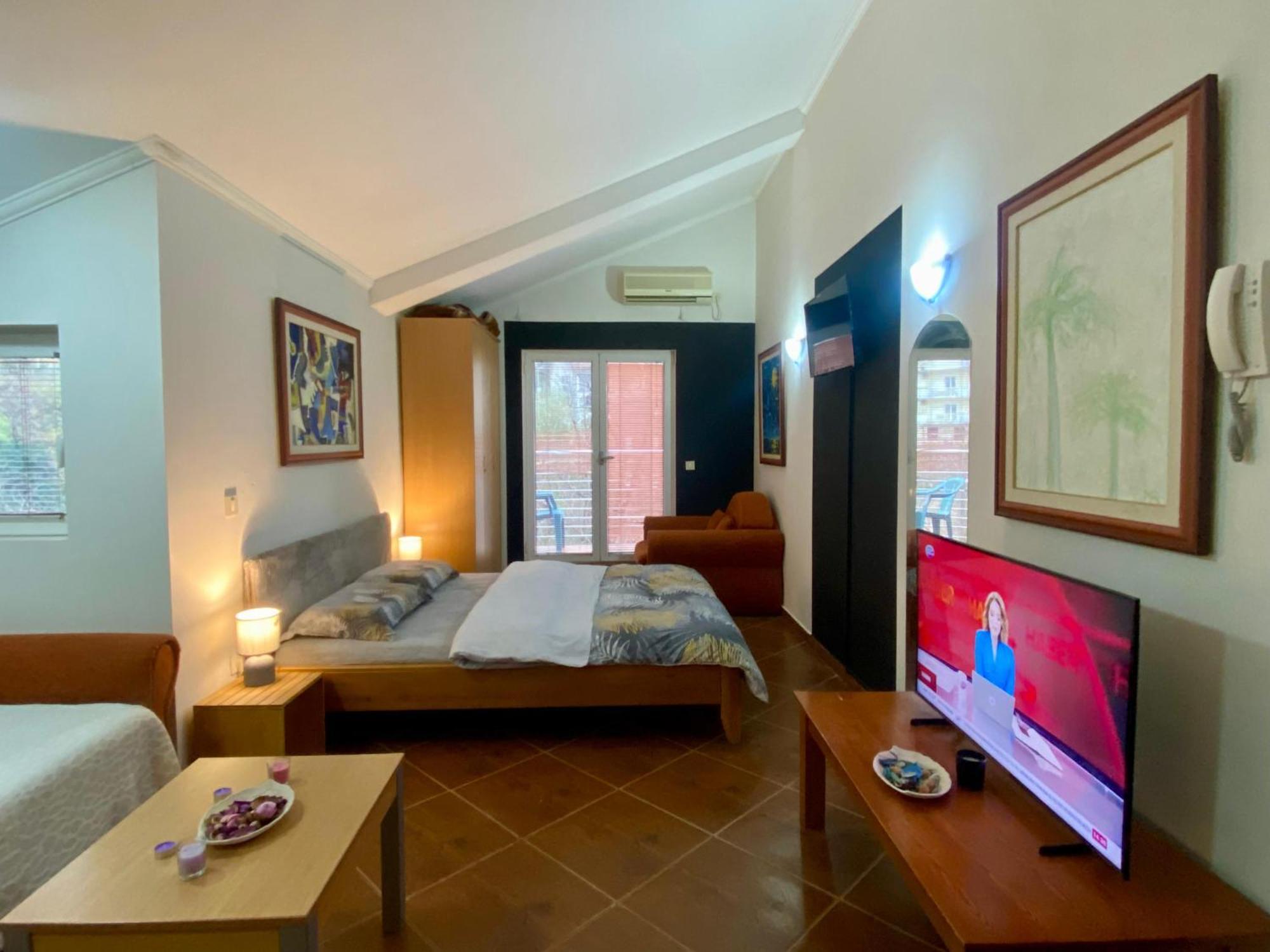 Markovic Aparthotel - Budva Becici Hotel Екстер'єр фото