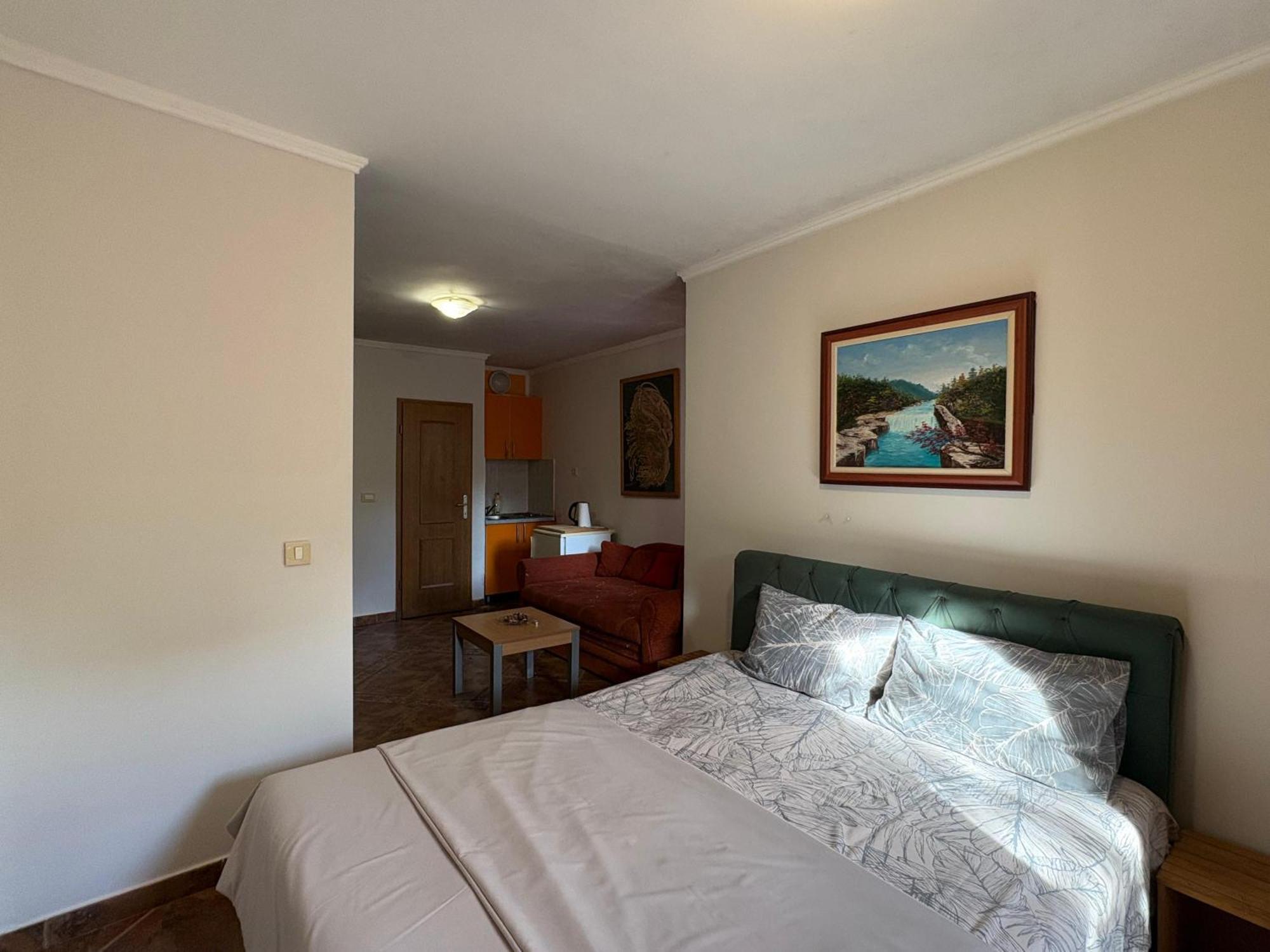 Markovic Aparthotel - Budva Becici Hotel Екстер'єр фото