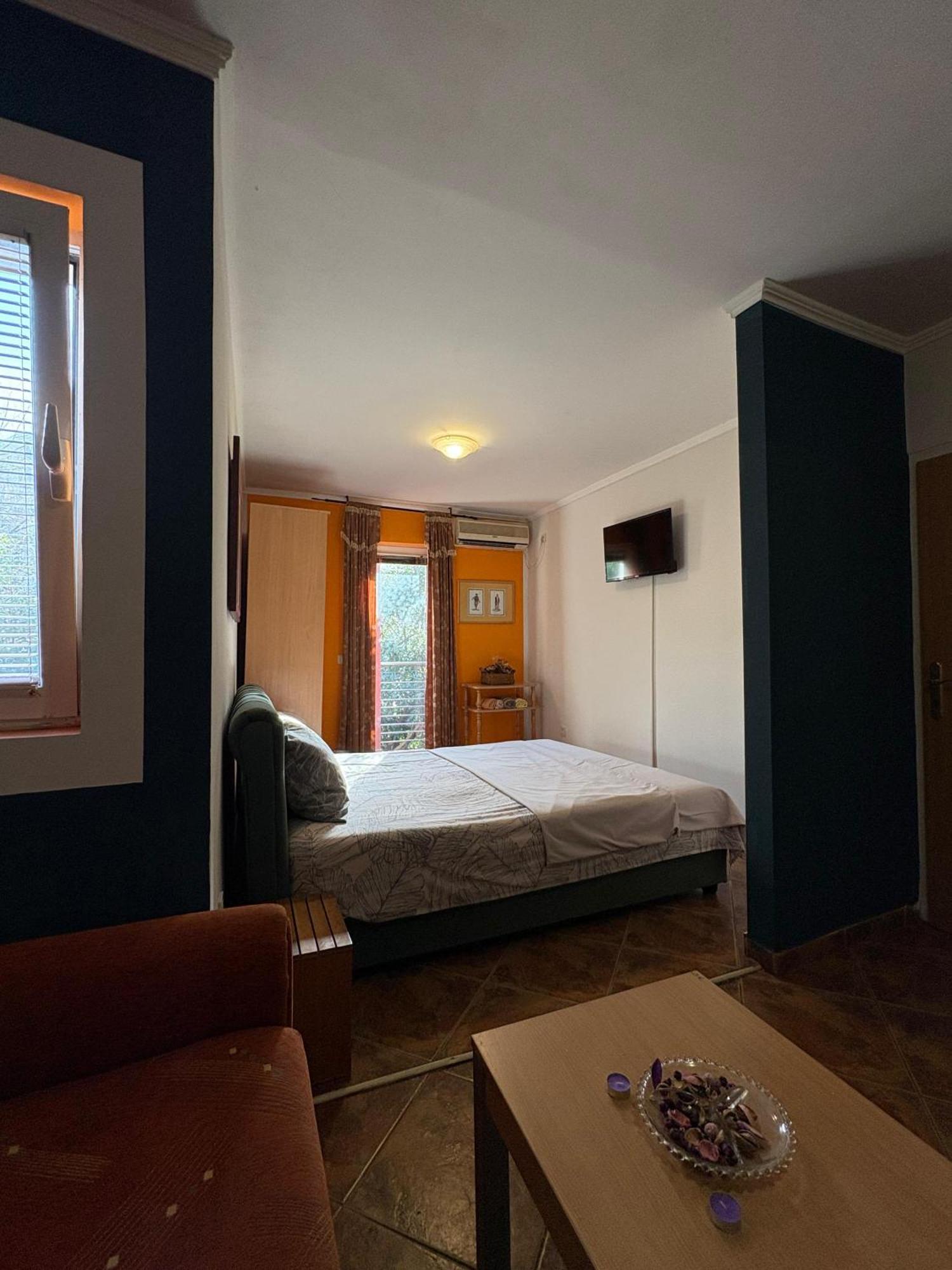 Markovic Aparthotel - Budva Becici Hotel Екстер'єр фото