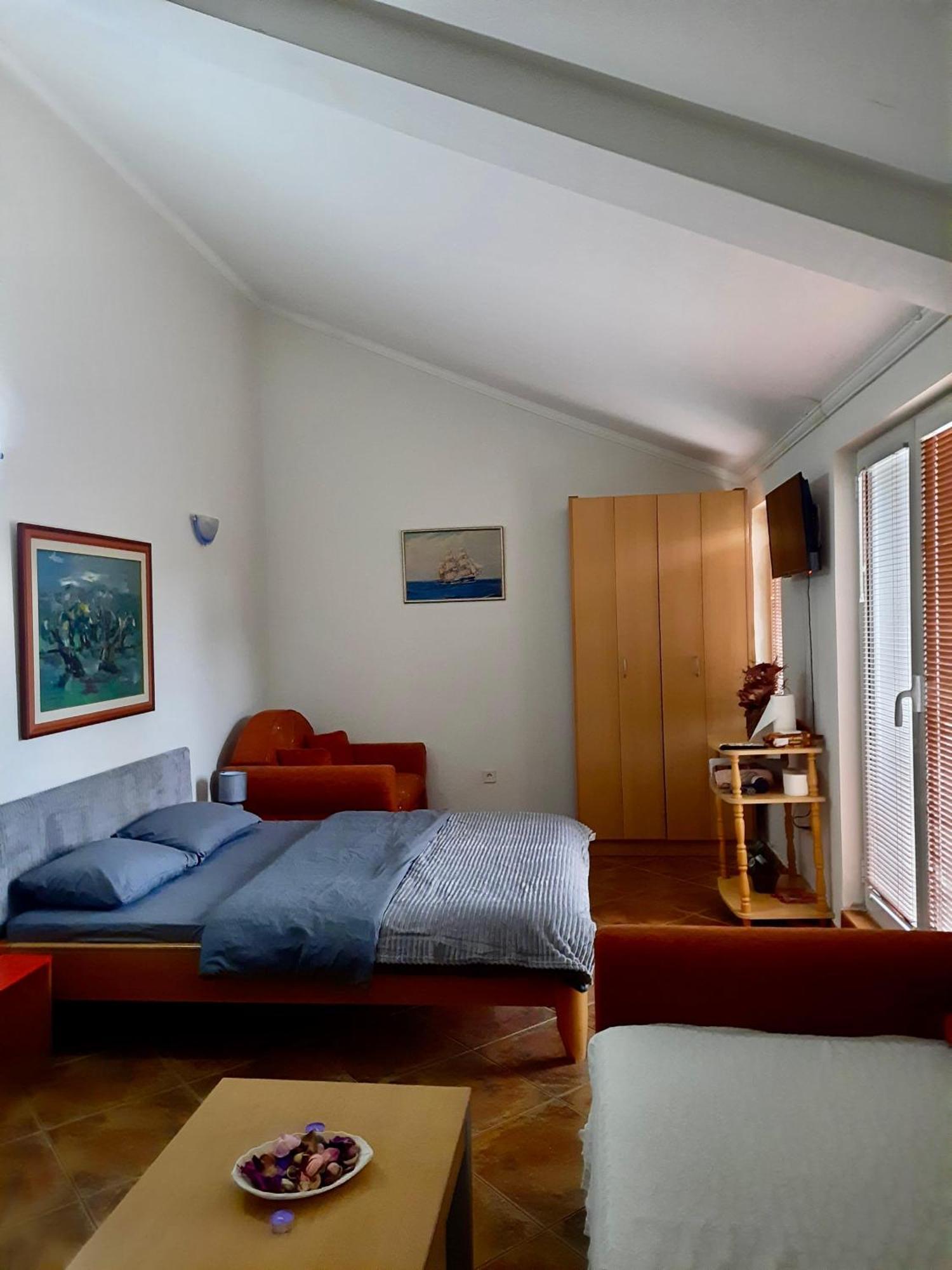 Markovic Aparthotel - Budva Becici Hotel Екстер'єр фото
